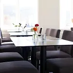 Sjoholt Sommerhotell 호텔