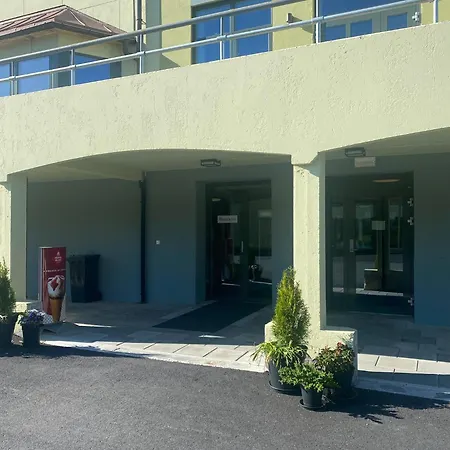 Sjoholt Sommerhotell Hotel *