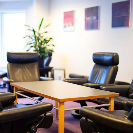 Sjoholt Sommerhotell מלון Orskog