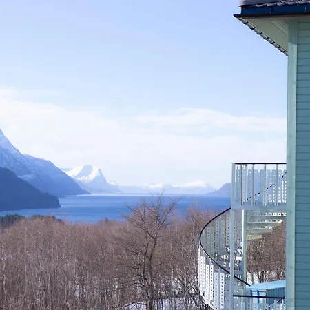 Sjoholt Sommerhotell Hotel *